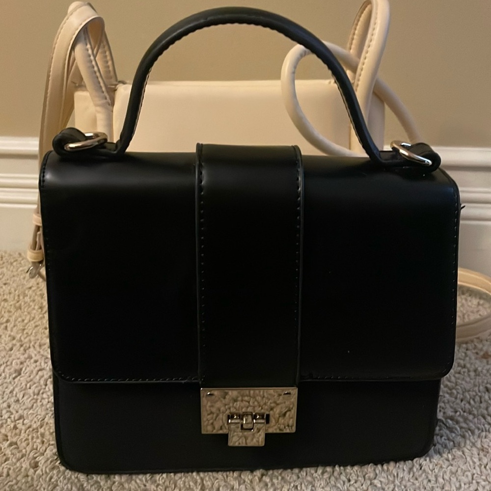 Black hand bag